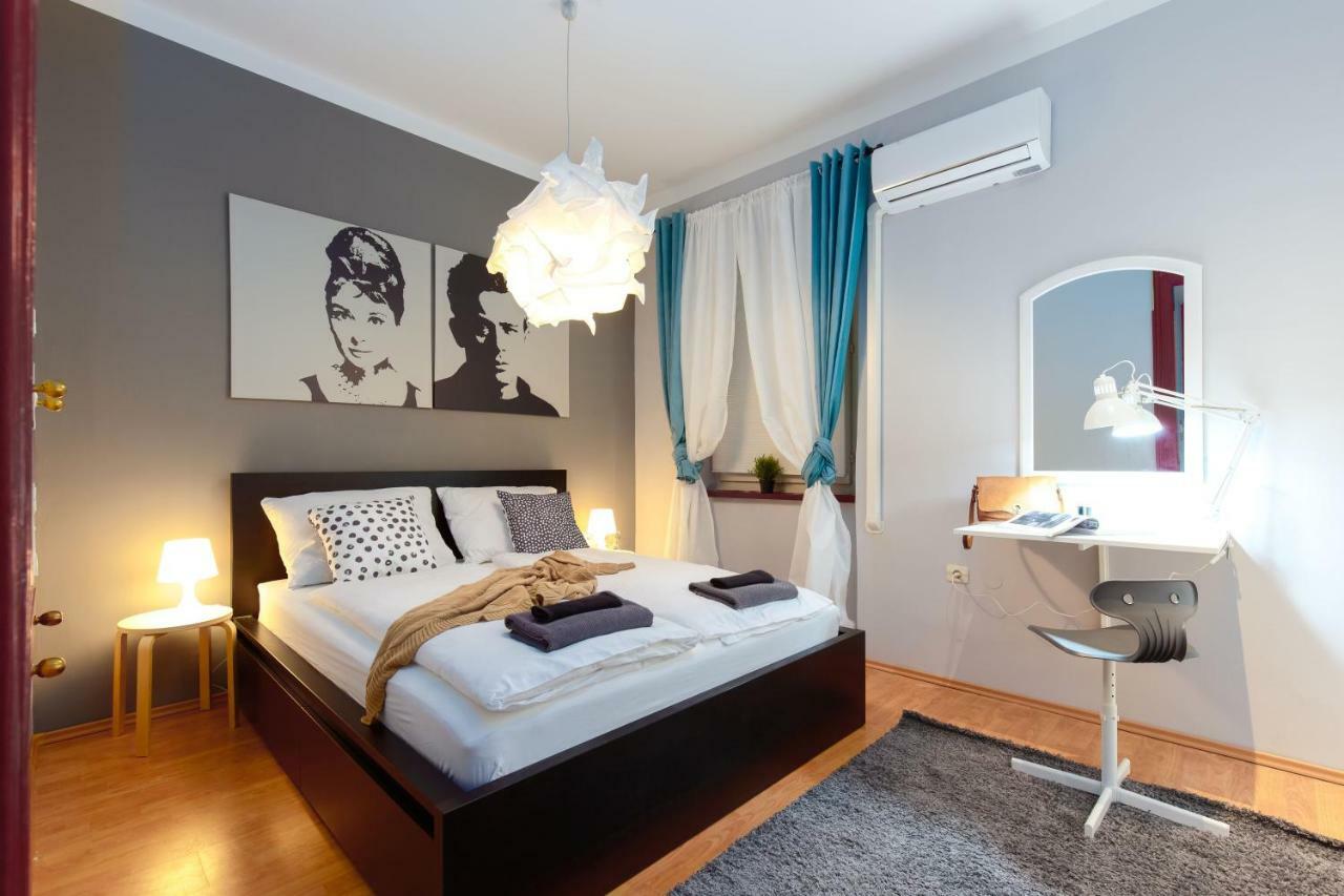 Apartment Dolac In Center Of Town Rijeka Exterior photo